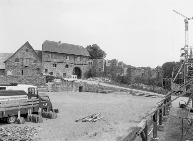 Wasserschloss Wülmersen- Wiederaufbau der Ruine